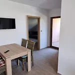 Apartamento Adieu 2