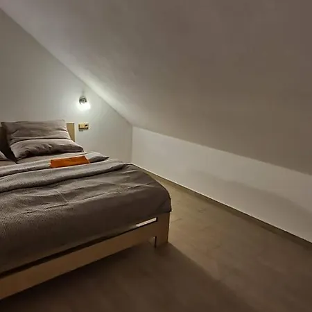Apartment Adieu 2 *