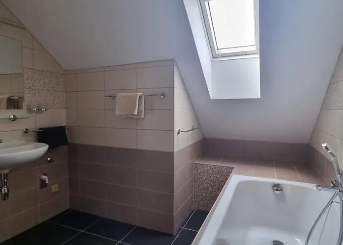 Adieu 2 Appartement *